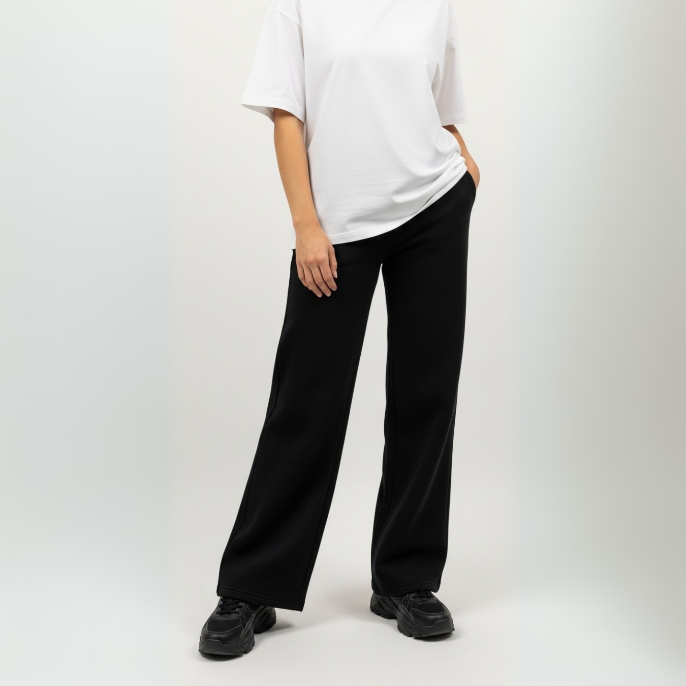 Black Unisex Straight Leg Sweatpants - Basic